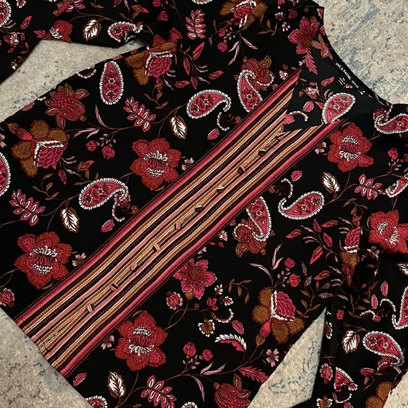 NWT ZAC & RACHEL TOP - Picture 2 of 4